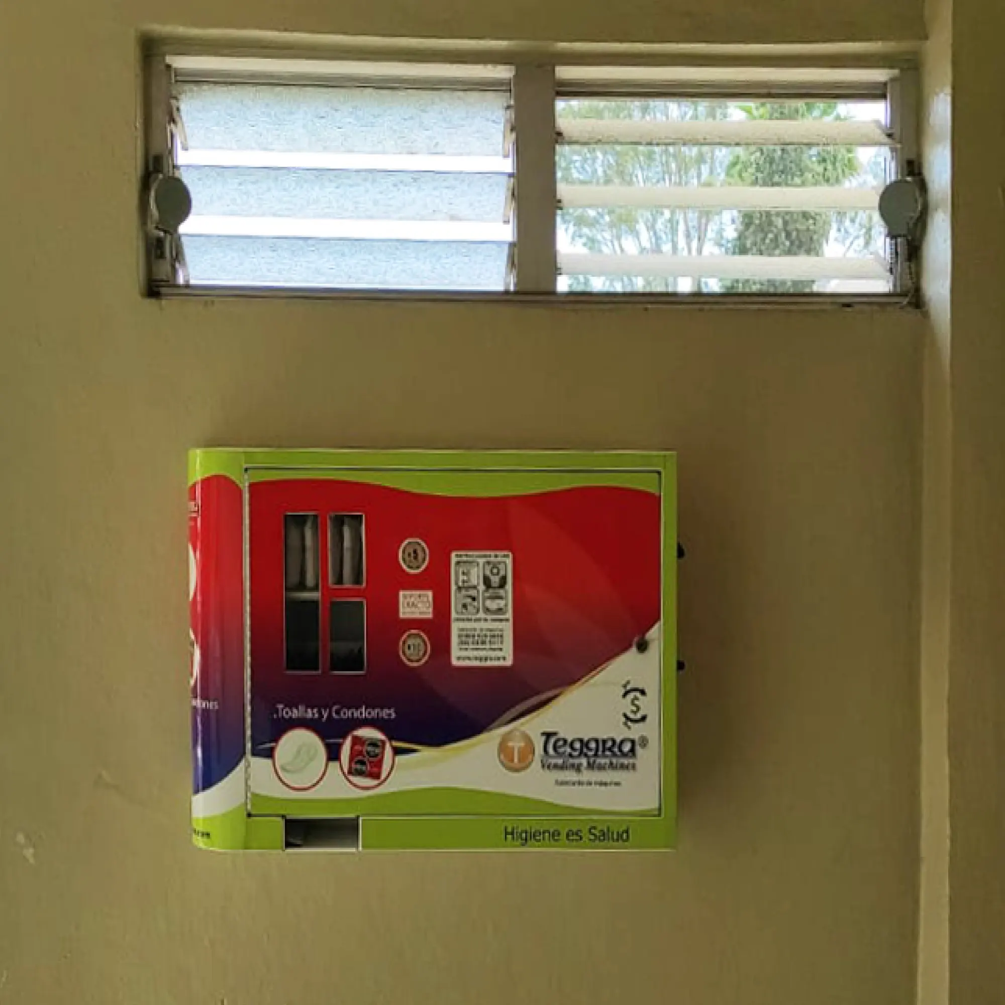 Máquina expendedora de condones modelo 2 resortes