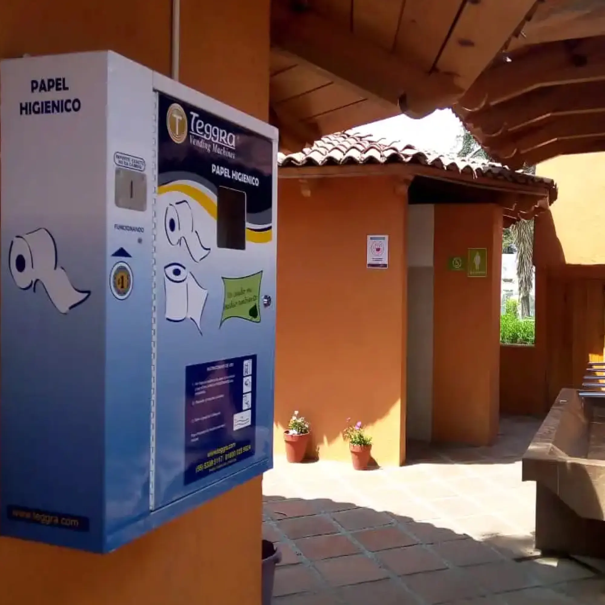 Máquina expendedora de papel higiénico modelo senior