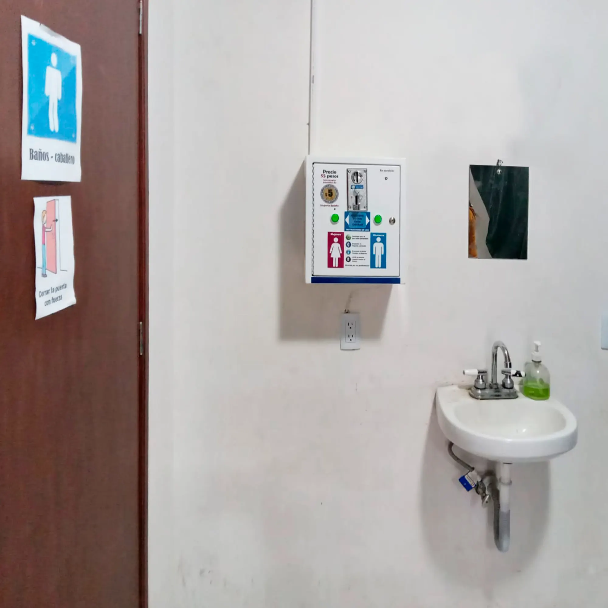 Máquina vending de control de acceso dos puerta básico